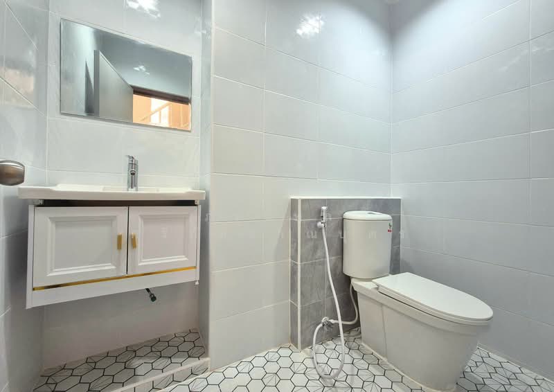 Wararak Rangsit Klong 3, Pathum Thani, Khlong Sam, Khlong Luang, Pathum Thani, 3 Bedrooms, 120 sqm, Single Detached House For Sale, by ภัทรพล ศรีกัลยาณบุตร, 500179022 - DDproperty.com