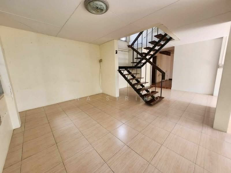 3-BR House, Bangkok, Bang Chak, Phra Khanong, Bangkok, 3 Bedrooms, 375 sqm, Single Detached House For Rent, by Pavana Sirikogar, 500179054 - DDproperty.com