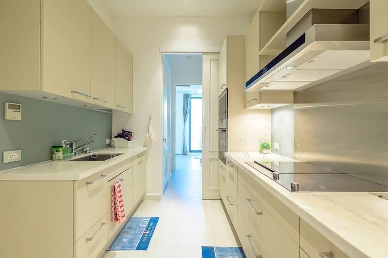 Le Raffine Sukhumvit 39, Bangkok, Soi Sukhumvit 39, Khlong Tan Nua, Watthana, Bangkok, 3 Bedrooms, 237 sqm, Condo For Rent, by Ratchanon Songthammakul, 500179056 - DDproperty.com