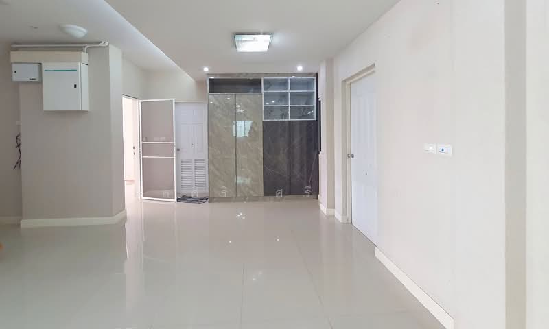 MIND Pinklao-Charan, Nonthaburi, Bang Kruai-Sai Noi Road 17, Bang Si Thong, Bang Kruai, Nonthaburi, 5 Bedrooms, 250 sqm, Single Detached House For Sale, by ยลศิริ ศรีสกุล, 500179120 - Mind ปิ่นเกล้า-จรัญฯ - DDproperty.com