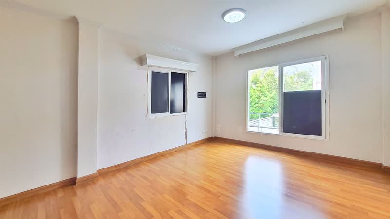 MIND Pinklao-Charan, Nonthaburi, Bang Kruai-Sai Noi Road 17, Bang Si Thong, Bang Kruai, Nonthaburi, 5 Bedrooms, 250 sqm, Single Detached House For Sale, by ยลศิริ ศรีสกุล, 500179120 - Mind ปิ่นเกล้า-จรัญฯ - DDproperty.com