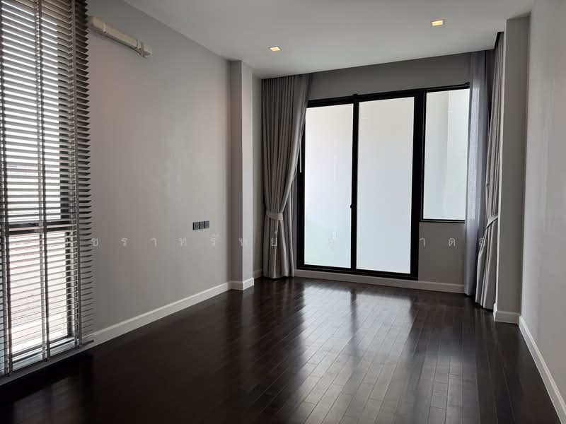 The Gentry Pattanakarn, Bangkok, Pattanakarn Road, Suan Luang, Suan Luang, Bangkok, 4 Bedrooms, 440 sqm, Single Detached House For Sale, by วัชราทรัพย์ ภูปภาดล, 500179161 - DDproperty.com