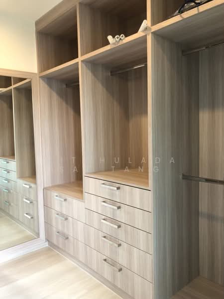 Life Asoke, Bangkok, Asoke-Dindang Road, Bang Kapi, Huai Khwang, Bangkok, 1 Bedroom, 35 sqm, Condo For Rent, by Witchulada Sae Tang, 500179168 - DDproperty.com