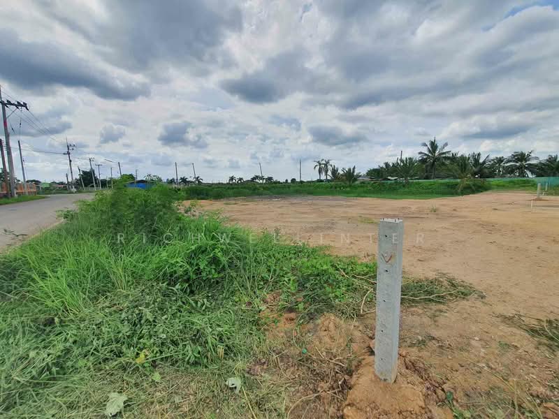 For Sale - Land for sale in Kao Rai, 2 rai (can be divided), near Khlong Suan market - 8 km, Ban Pho District., Chachoengsao