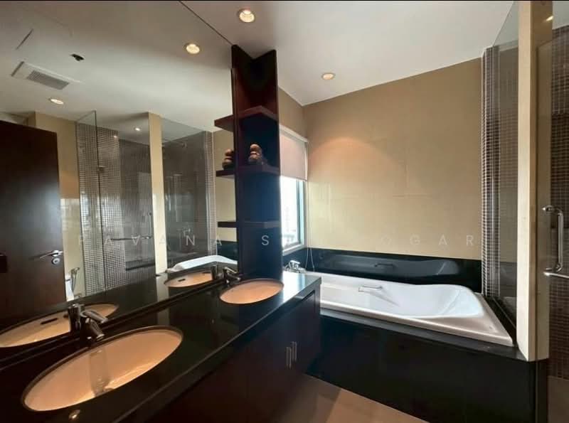 Royal Residence Park, Bangkok, 99 Royal Resident Park Lumphini, Lumphini, Pathum Wan, Bangkok, 3 Bedrooms, 220 sqm, Apartment For Rent, by Pavana Sirikogar, 500179250 - DDproperty.com