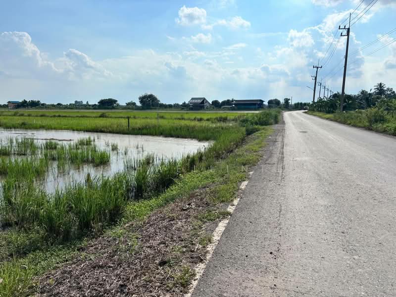 For Sale - Land for sale in Don Ko Ka, 2 rai, Khlong 21, adjacent to a paved road, near Road 5006 (1.2 km),, Chachoengsao