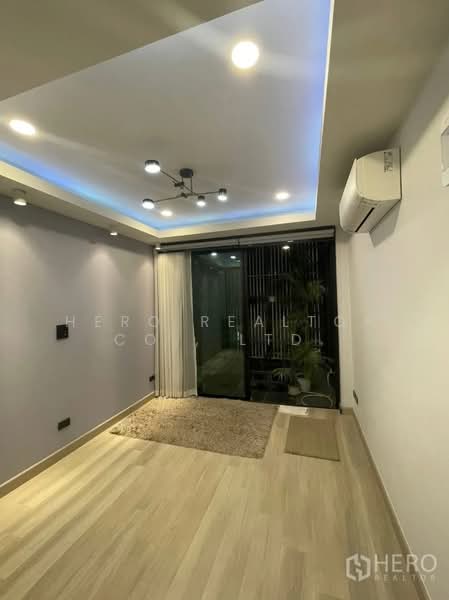 For Rent Home Office 220 sqm in Bang Kapi, Bangkok hre00373, Bangkok, Hua Mak, Bang Kapi, Bangkok, , 220 sqm, Shophouse For Rent, by Hero Realtor Co., Ltd., 500179283 - DDproperty.com