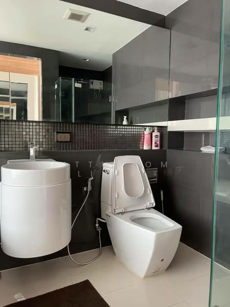 Rhythm Sathorn, Bangkok, 141 Soi Sathorn 21, Yan Nawa, Sathon, Bangkok, 2 Bedrooms, 64 sqm, Condo For Sale, by Nuttharom  Linla , 500179308 - DDproperty.com