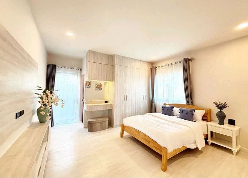 3-BR Villa, Prachuap Khiri Khan, Thap Tai, Hua Hin, Prachuap Khiri Khan, 3 Bedrooms, 200 sqm, Villa For Sale, by Netsakaw Thongsritep, 500179318 - DDproperty.com