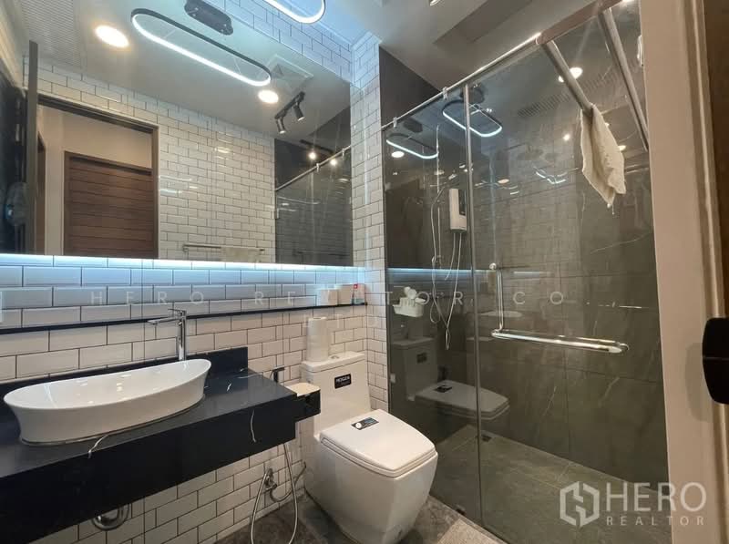 ขาย โฮมออฟฟิศ 220 ตร.ม. บางกะปิ กรุงเทพฯ ใกล้ The Mall บางกะปิ hre00373, กรุงเทพ, หัวหมาก, บางกะปิ, กรุงเทพ, 220 ตร.ม., ตึกแถว-อาคารพาณิชย์ ขาย, โดย Hero Realtor Co., Ltd., 500179323 - DDproperty.com