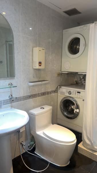 Liberty Park 2, Bangkok, 55 Soi Sukhumvit 11, Khlongtoei Nua, Watthana, Bangkok, 2 Bedrooms, 107 sqm, Condo For Sale, by Nuttharom  Linla , 500179337 - DDproperty.com