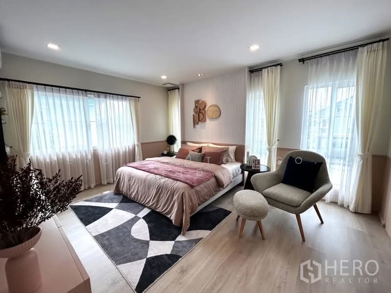 For Rent 4 Bedroom Detached House in Villaggio 2 Srinakarin-Bangna in Bang Kaeo, Bang Phli hre00303, Samut Prakan, Bang Kaeo, Bang Plee, Samut Prakan, 4 Bedrooms, 153 sqm, Single Detached House For Rent, by Hero Realtor Co., Ltd., 500179423 - DDproperty.com