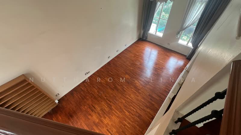 Baan Klang Krung Thonglor, Bangkok, 55 Soi Sukhumvit 55, Khlong Tan Nua, Watthana, Bangkok, 4 Bedrooms, 330 sqm, Townhouse For Sale, by Nuttharom  Linla , 500179497 - DDproperty.com