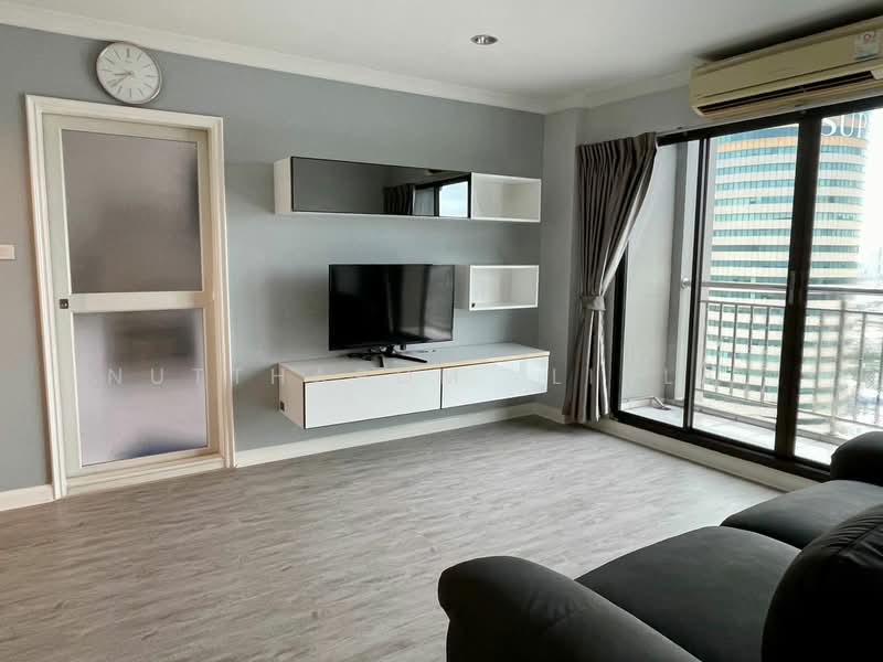 Lumpini Place Narathiwas-Chaopraya, Bangkok, 1298 Rama 3 Road, Chong Nonsi, Yan Nawa, Bangkok, 2 Bedrooms, 68 sqm, Condo For Sale, by Nuttharom  Linla , 500179516 - DDproperty.com