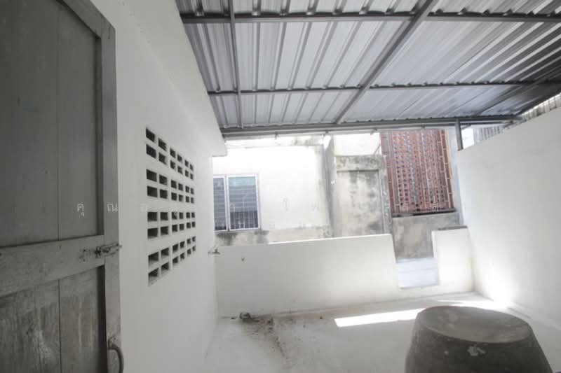 อาคารพาณิชย์สุขสวัสดิ์ ถ.สุขสวัสดิ์ แขวงบางปะกอก เขตราษฎร์บูรณะ จ.กรุงเทพมหานคร 10140, กรุงเทพ, ก่อนถึงสุขสวัสดิ์ ซ.1, บางปะกอก, ราษฎร์บูรณะ, กรุงเทพ, 160 ตร.ม., ตึกแถว-อาคารพาณิชย์ ขาย, โดย คุณอนุชา โพธิปัสสา (บอย), 500179518 - DDproperty.com