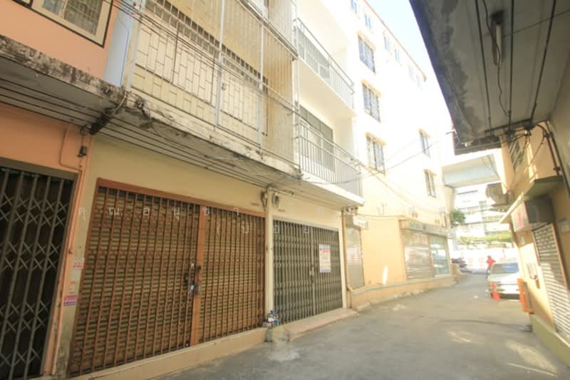 อาคารพาณิชย์สุขสวัสดิ์ ถ.สุขสวัสดิ์ แขวงบางปะกอก เขตราษฎร์บูรณะ จ.กรุงเทพมหานคร 10140, กรุงเทพ, ก่อนถึงสุขสวัสดิ์ ซ.1, บางปะกอก, ราษฎร์บูรณะ, กรุงเทพ, 160 ตร.ม., ตึกแถว-อาคารพาณิชย์ ขาย, โดย คุณอนุชา โพธิปัสสา (บอย), 500179518 - DDproperty.com