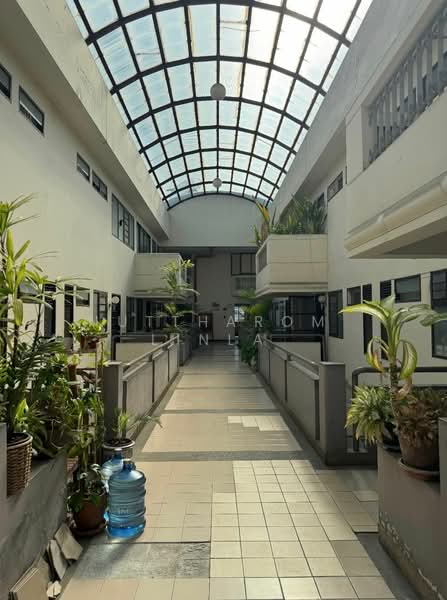 Yada Residential, Bangkok, 16 Phrom Sak Alley, Khlong Tan Nua, Watthana, Bangkok, 1 Bedroom, 61 sqm, Condo For Sale, by Nuttharom Linla , 500179529 - DDproperty.com