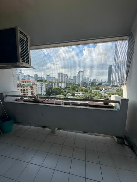 Yada Residential, Bangkok, 16 Phrom Sak Alley, Khlong Tan Nua, Watthana, Bangkok, 1 Bedroom, 61 sqm, Condo For Sale, by Nuttharom Linla , 500179529 - DDproperty.com