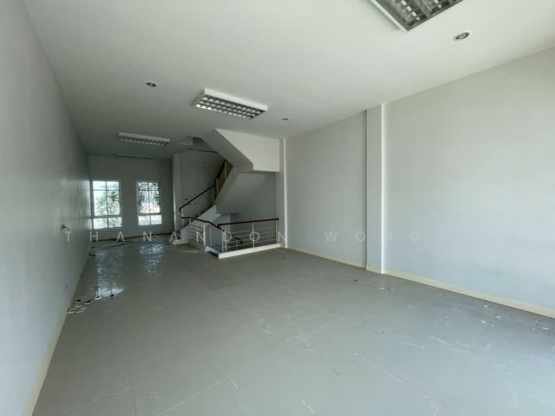 ทาวน์เฮ้าส์ ถนน บางชัน คลองสามวา จังหวัด กรุงเทพมหานคร, Bangkok, Bang Chun, Khlong Sam Wa, Bangkok, 5 Bedrooms, 220 sqm, Townhouse For Sale, by Thanandon Wongsa, 500179530 - DDproperty.com