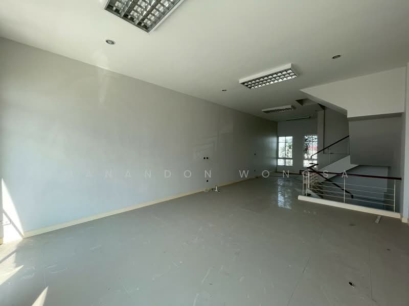 ทาวน์เฮ้าส์ ถนน บางชัน คลองสามวา จังหวัด กรุงเทพมหานคร, Bangkok, Bang Chun, Khlong Sam Wa, Bangkok, 5 Bedrooms, 220 sqm, Townhouse For Sale, by Thanandon Wongsa, 500179530 - DDproperty.com