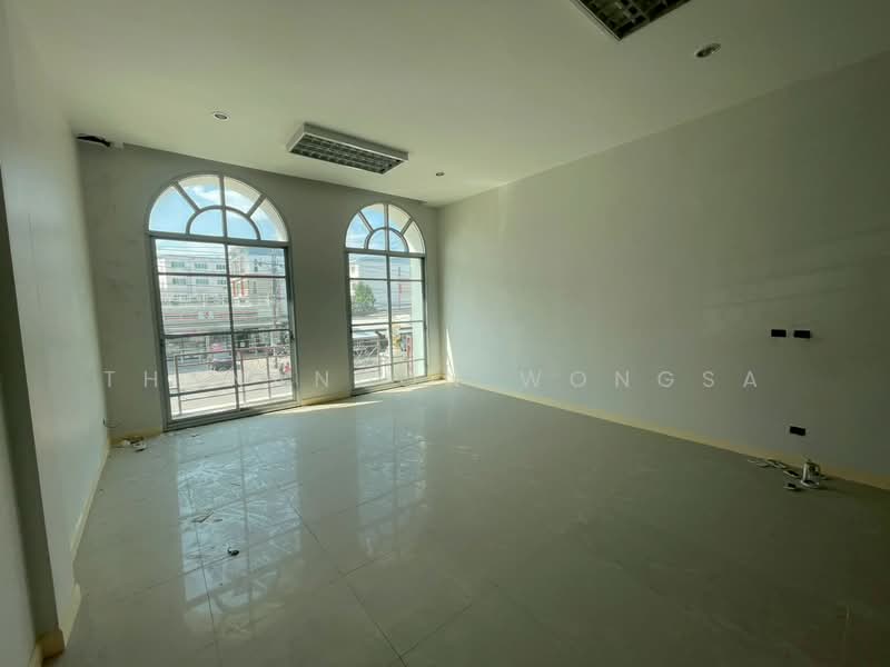 ทาวน์เฮ้าส์ ถนน บางชัน คลองสามวา จังหวัด กรุงเทพมหานคร, Bangkok, Bang Chun, Khlong Sam Wa, Bangkok, 5 Bedrooms, 220 sqm, Townhouse For Sale, by Thanandon Wongsa, 500179530 - DDproperty.com