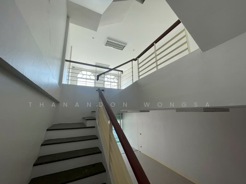 ทาวน์เฮ้าส์ ถนน บางชัน คลองสามวา จังหวัด กรุงเทพมหานคร, Bangkok, Bang Chun, Khlong Sam Wa, Bangkok, 5 Bedrooms, 220 sqm, Townhouse For Sale, by Thanandon Wongsa, 500179530 - DDproperty.com