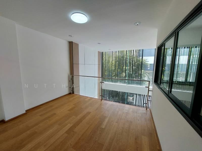 บ้านแฝด 4-ห้องนอน, กรุงเทพ, คลองตันเหนือ, วัฒนา, กรุงเทพ, 400 ตร.ม., บ้านแฝด ขาย, โดย Nuttharom Linla, 500179535 - DDproperty.com