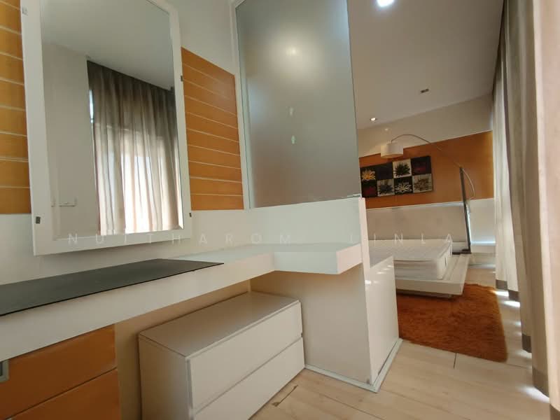 St Louis Grand Terrace, Bangkok, Soi Sathon 11 S Sathon Rd, Yan Nawa, Sathon, Bangkok, 2 Bedrooms, 117 sqm, Condo For Sale, by Nuttharom  Linla , 500179539 - DDproperty.com