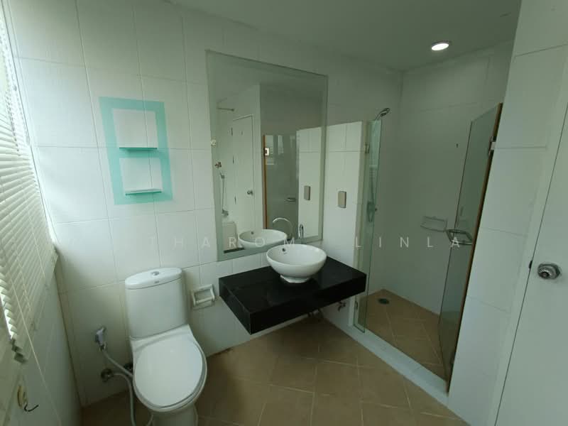 St Louis Grand Terrace, Bangkok, Soi Sathon 11 S Sathon Rd, Yan Nawa, Sathon, Bangkok, 2 Bedrooms, 117 sqm, Condo For Sale, by Nuttharom  Linla , 500179539 - DDproperty.com