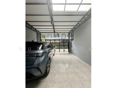 ขาย - ทาวน์เฮ้าส์ 4-ห้องนอน, กรุงเทพ