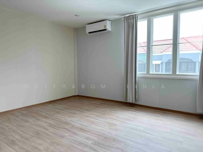 4-BR Townhouse, Bangkok, Din Daeng, Din Daeng, Bangkok, 4 Bedrooms, 170 sqm, Townhouse For Sale, by Nuttharom  Linla , 500179544 - DDproperty.com