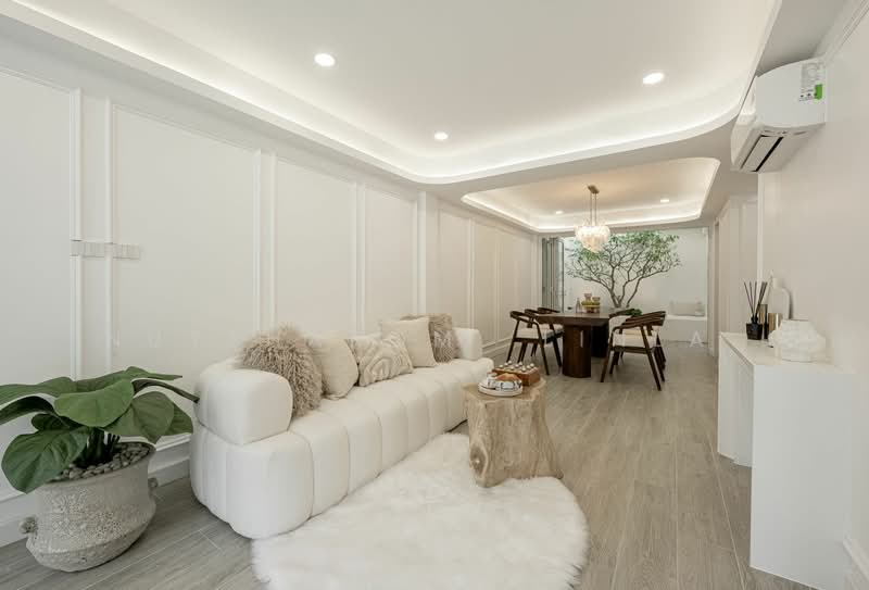 4-BR Townhouse, Bangkok, Khlong Tan Nua, Watthana, Bangkok, 4 Bedrooms, 250 sqm, Townhouse For Sale, by Nuttharom  Linla , 500179635 - DDproperty.com