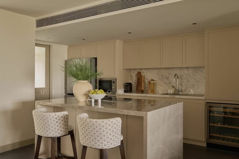 Canvas 39 The Residence, Bangkok, 116 Soi Phromchit, Sukhumvit Road, Khlong Tan Nua, Watthana, Bangkok, 3 Bedrooms, 235 sqm, Condo For Sale, by Nuttharom  Linla , 500179680 - DDproperty.com