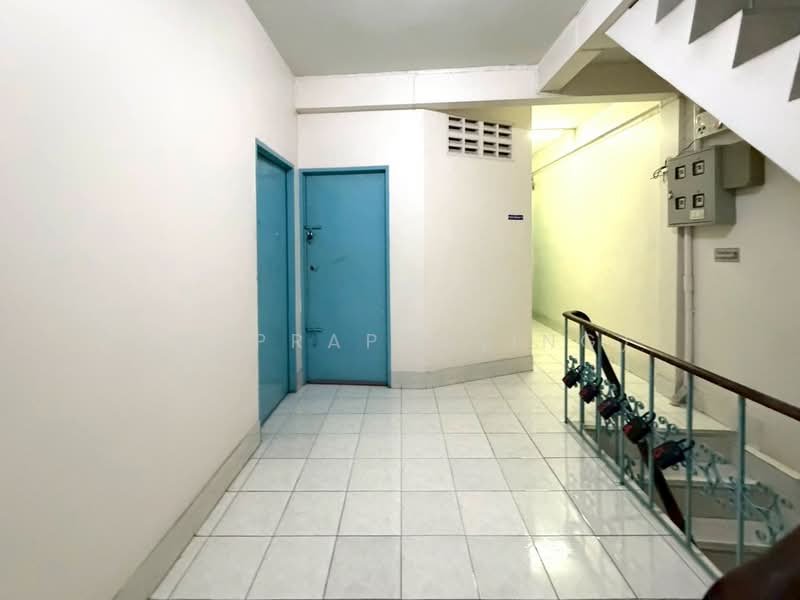 ขายหอพักปากซอยจรัญ23/1   ห้องเช่าจรัญ23 (บ้านคุณนิยม)  76 เมตร ปากซอยจรัญ, Bangkok, Bang Khun Sri, Bangkok Noi, Bangkok, , 200 sqm, Shophouse For Sale, by Ingprapha(Ing), 500179682 - DDproperty.com