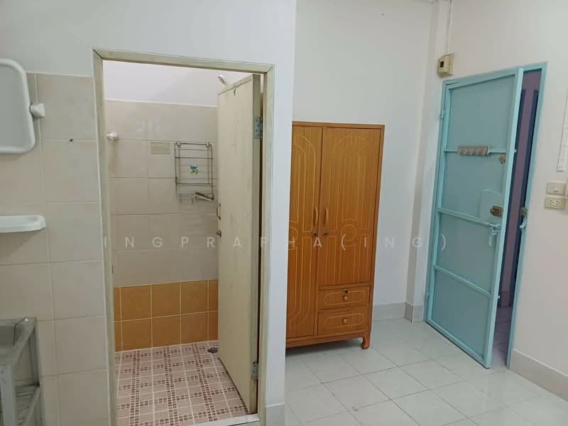 ขายหอพักปากซอยจรัญ23/1   ห้องเช่าจรัญ23 (บ้านคุณนิยม)  76 เมตร ปากซอยจรัญ, กรุงเทพ, บางขุนศรี, บางกอกน้อย, กรุงเทพ, 200 ตร.ม., ตึกแถว-อาคารพาณิชย์ ขาย, โดย Ingprapha(Ing), 500179682 - DDproperty.com