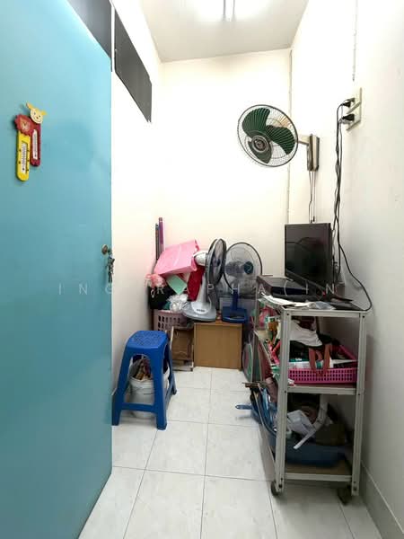 ขายหอพักปากซอยจรัญ23/1   ห้องเช่าจรัญ23 (บ้านคุณนิยม)  76 เมตร ปากซอยจรัญ, กรุงเทพ, บางขุนศรี, บางกอกน้อย, กรุงเทพ, 200 ตร.ม., ตึกแถว-อาคารพาณิชย์ ขาย, โดย Ingprapha(Ing), 500179682 - DDproperty.com