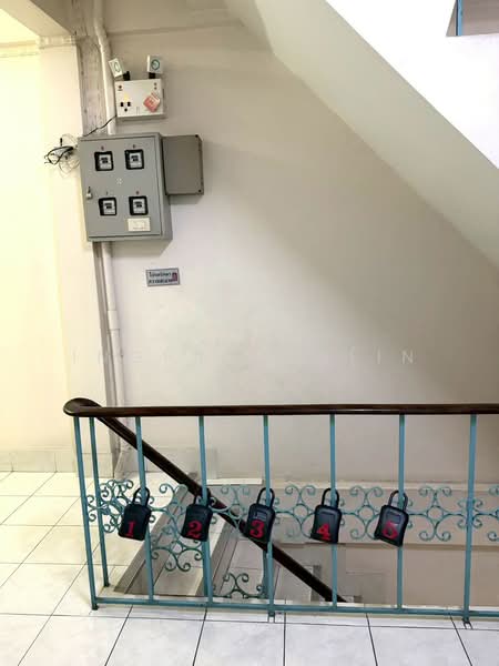 ขายหอพักปากซอยจรัญ23/1   ห้องเช่าจรัญ23 (บ้านคุณนิยม)  76 เมตร ปากซอยจรัญ, กรุงเทพ, บางขุนศรี, บางกอกน้อย, กรุงเทพ, 200 ตร.ม., ตึกแถว-อาคารพาณิชย์ ขาย, โดย Ingprapha(Ing), 500179682 - DDproperty.com