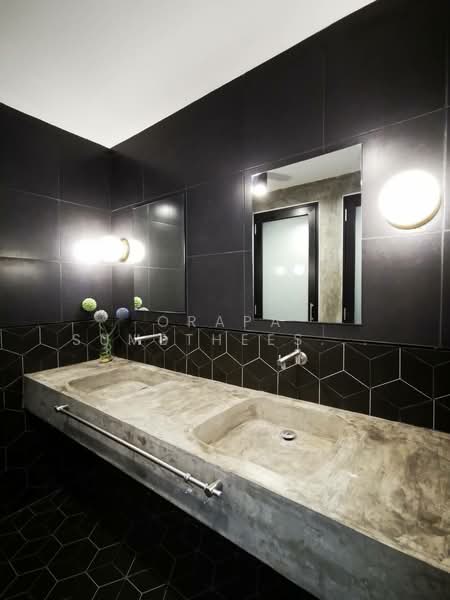 3-BR Townhouse, Bangkok, Khlong Ton Sai, Khlong San, Bangkok, 3 Bedrooms, 149 sqm, Townhouse For Sale, by Orapa Sumetheesirisakul, 500179705 - DDproperty.com