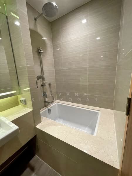 Noble BE33, Bangkok, 19 Soi Sukhumvit 33, Khlong Tan Nua, Watthana, Bangkok, 1 Bedroom, 35 sqm, Condo For Rent, by Pavana Sirikogar, 500179729 - DDproperty.com