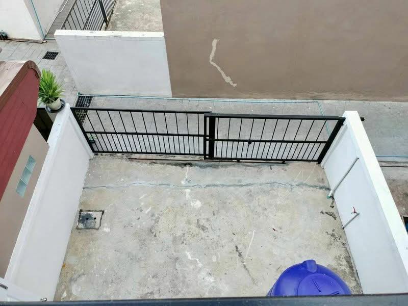 อาคารพาณิชย์ 3 ชั้น ศรีราชา ใกล้นิคม ปิ่นทอง, Chon Buri (Pattaya), Surasak, Si Racha, Chon Buri (Pattaya), , 100 sqm, Shophouse For Rent, by A.T.A. Property, 500179760 - DDproperty.com