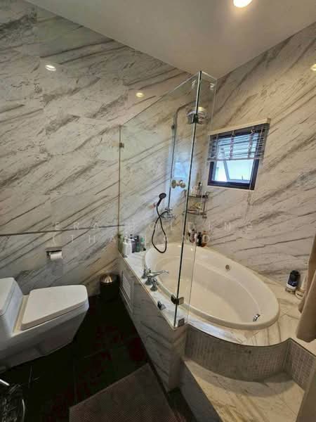 Habitia Watcharapol, Bangkok, Watcharaphol Road, Khlong Tanon, Sai Mai, Bangkok, 3 Bedrooms, 270 sqm, Single Detached House For Sale, by ERA Holding (Thailand) Co., Ltd., 500179790 - DDproperty.com