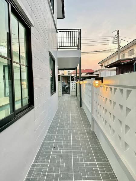 Baan Buathong 4 : บ้านบัวทอง 4, นนทบุรี, ถ.บ้านกล้วย-ไทรน้อย, พิมลราช, บางบัวทอง, นนทบุรี, 96 ตร.ม., ทาวน์เฮ้าส์ ขาย, โดย สรภพ ยอดไชย (สีฝุ่น), 500179807 - DDproperty.com