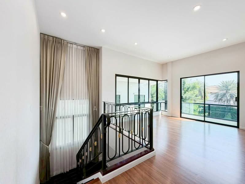 ปทุมธานี คลอง 5, Pathum Thani, Rangsit, Thanyaburi, Pathum Thani, 9 Bedrooms, 600 sqm, Single Detached House For Sale, by ERA Holding (Thailand) Co., Ltd., 500179824 - DDproperty.com