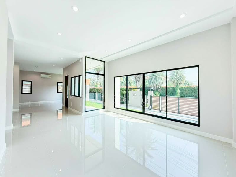 ปทุมธานี คลอง 5, Pathum Thani, Rangsit, Thanyaburi, Pathum Thani, 3 Bedrooms, 330 sqm, Single Detached House For Sale, by ERA Holding (Thailand) Co., Ltd., 500179832 - DDproperty.com