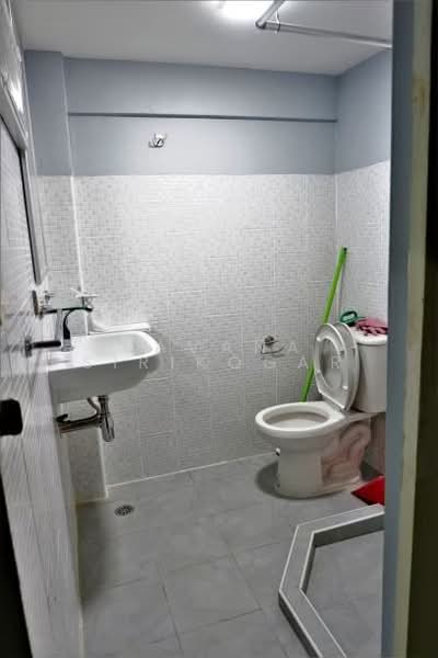 4-BR Townhouse, Bangkok, Khlong Tan Nua, Watthana, Bangkok, 4 Bedrooms, 250 sqm, Townhouse For Rent, by Pavana Sirikogar, 500179838 - DDproperty.com