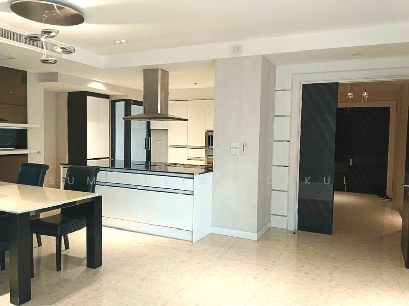 Nusasiri Grand, Bangkok, Soi Sukhumvit 42, Phra Kanong, Khlong Toei, Bangkok, 3 Bedrooms, 168 sqm, Condo For Sale, by Orapa Sumetheesirisakul, 500179842 - DDproperty.com