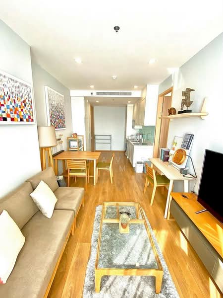 Noble BE33, Bangkok, 19 Soi Sukhumvit 33, Khlong Tan Nua, Watthana, Bangkok, 1 Bedroom, 44 sqm, Condo For Rent, by Chavis Laismit, 500179855 - DDproperty.com