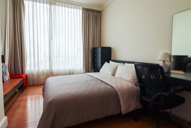 Royce Private Residences, Bangkok, 61 Soi Sukhumvit 31, Khlongtoei Nua, Watthana, Bangkok, 2 Bedrooms, 111 sqm, Condo For Sale, by Orapa Sumetheesirisakul, 500179864 - DDproperty.com