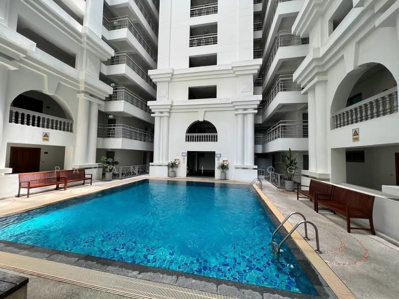 Royal Castle Sukhumvit : รอยัล คาสเซอร์ สุขุมวิท, กรุงเทพ, 30 ซอยสุขุมวิท 39, คลองเตยเหนือ, วัฒนา, กรุงเทพ, 270 ตร.ม., คอนโด ให้เช่า, โดย Pavana Sirikogar, 500179961 - DDproperty.com