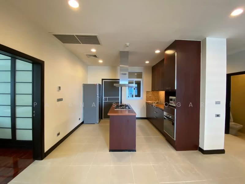 Grand Mercure Bangkok Asoke Residence, Bangkok, 50 5 Soi Sukhumvit 19, Khlong Tan Nua, Watthana, Bangkok, 2 Bedrooms, 155 sqm, Apartment For Rent, by Pavana Sirikogar, 500179982 - DDproperty.com